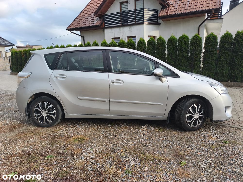 Toyota Verso 2.0 D-4D Active - 6