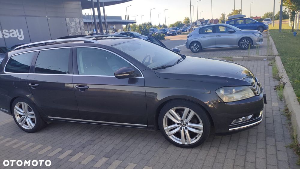 Volkswagen Passat 2.0 TDI Highline - 2