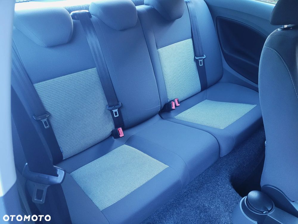 Seat Ibiza SC 1.4 16V Style - 19