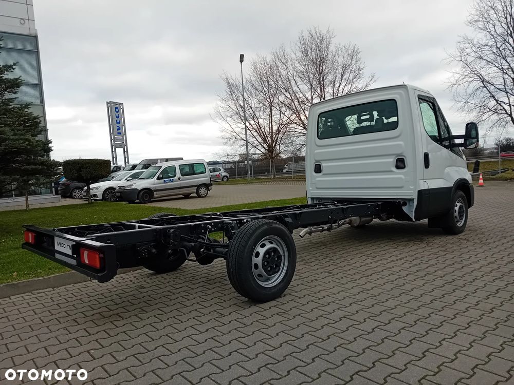 Iveco Daliy 35S16H podwozie 3.0 Diesel 160KM rozstaw 4100mm - 4