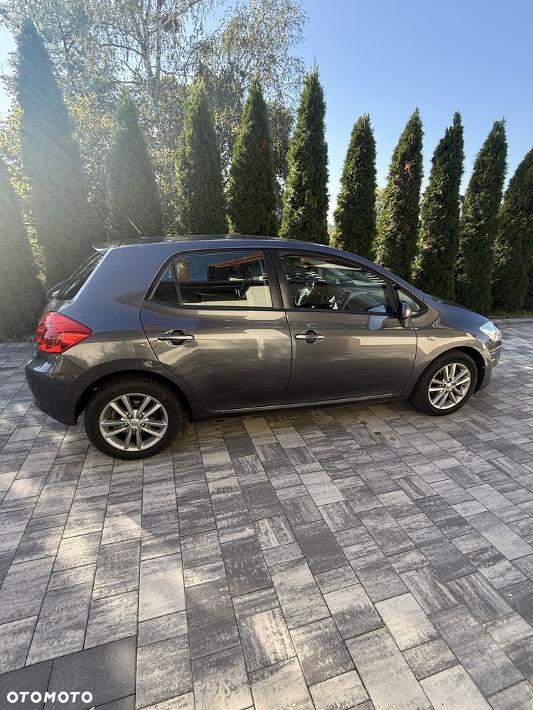 Toyota Auris - 8