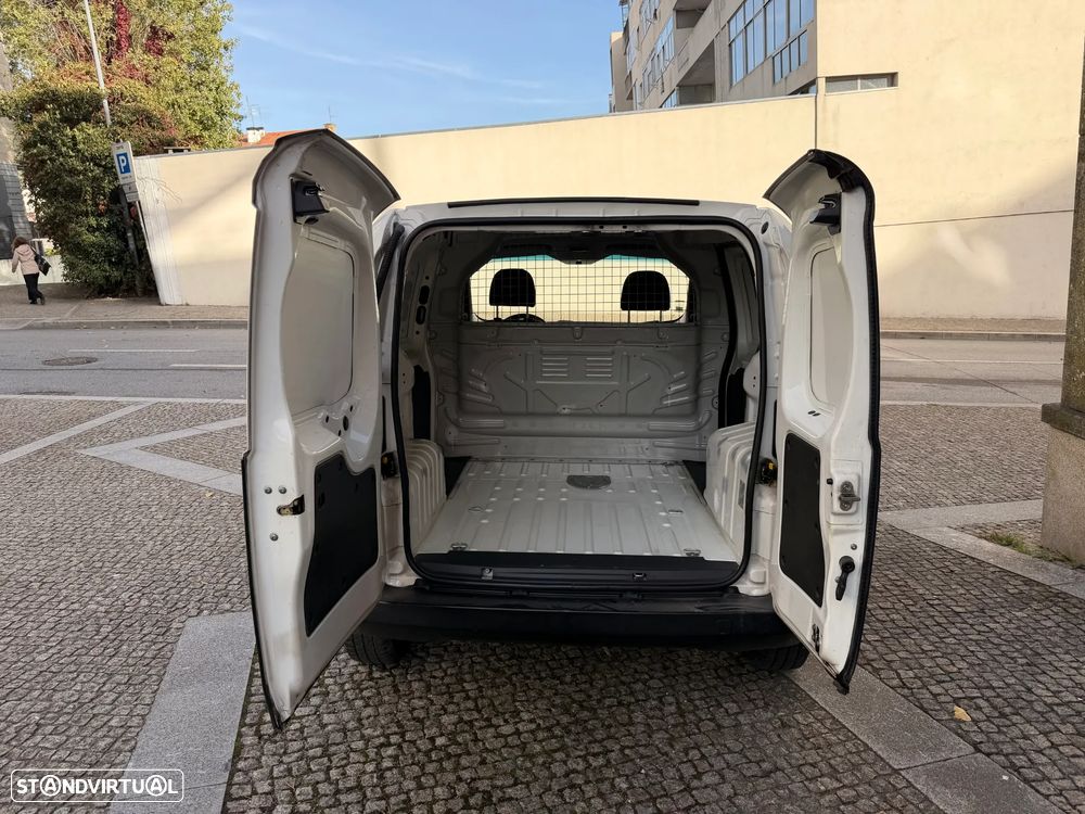 Peugeot Bipper 1.4 Hdi - 21
