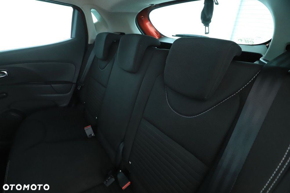 Renault Clio - 29