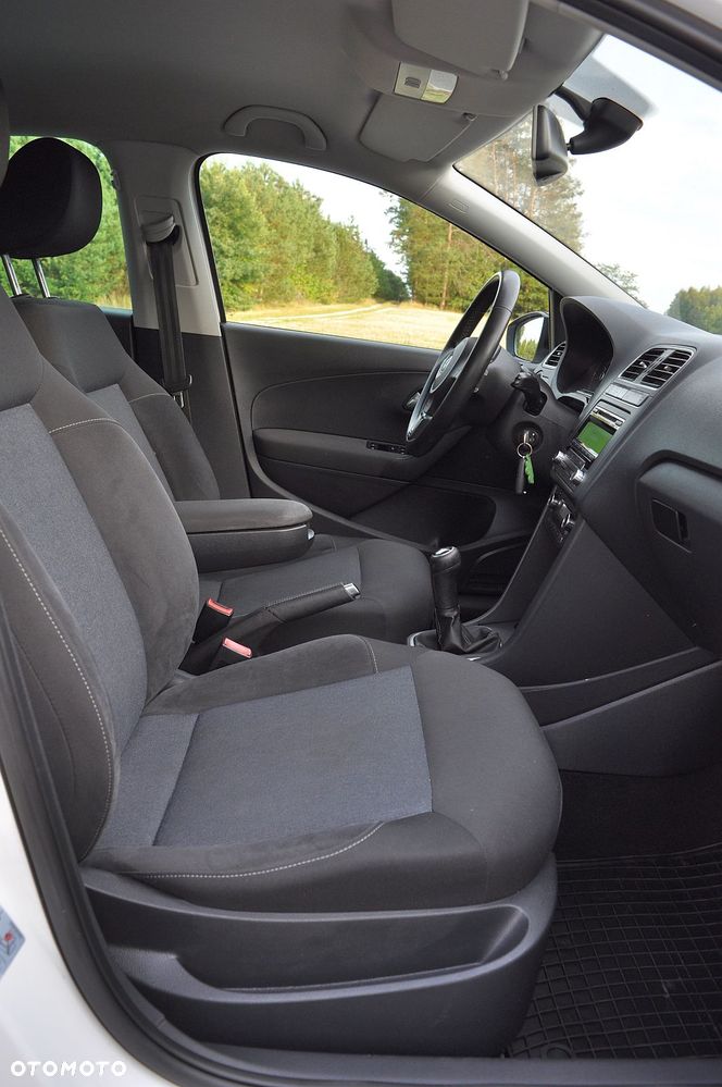 Volkswagen Polo 1.2 Style - 25