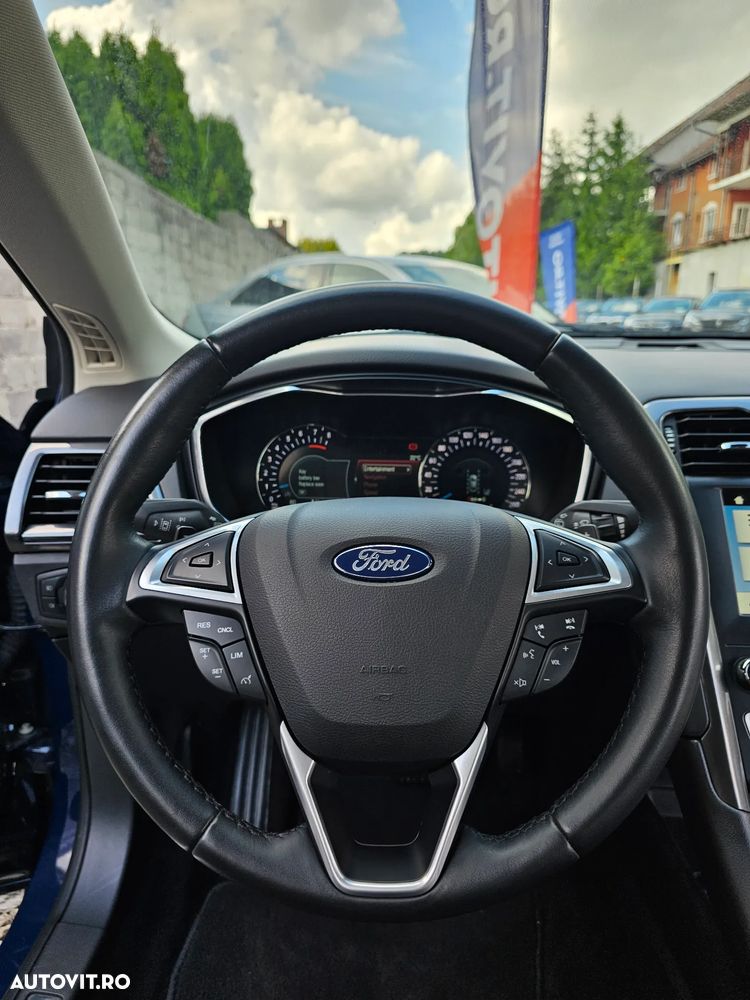 Ford Mondeo - 39
