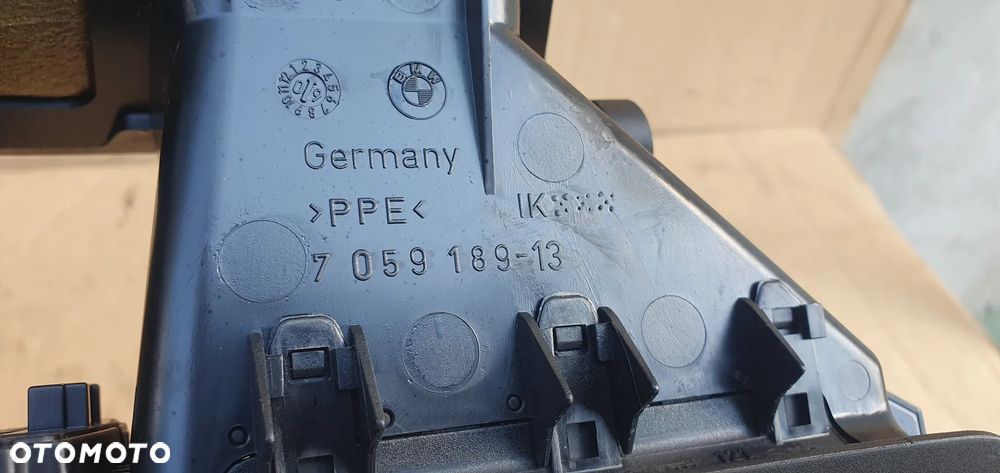 Kratka nawiewu powietrza środkowa BMW 1 E81 7059189 - 8