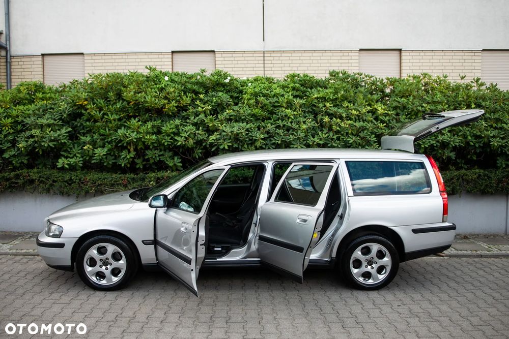 Volvo V70 2.4 Optima - 8