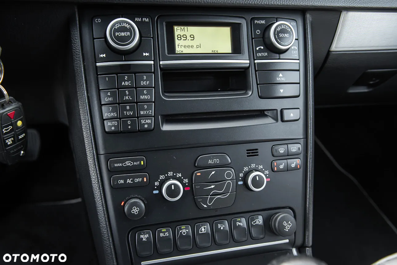 Volvo XC 90 - 26