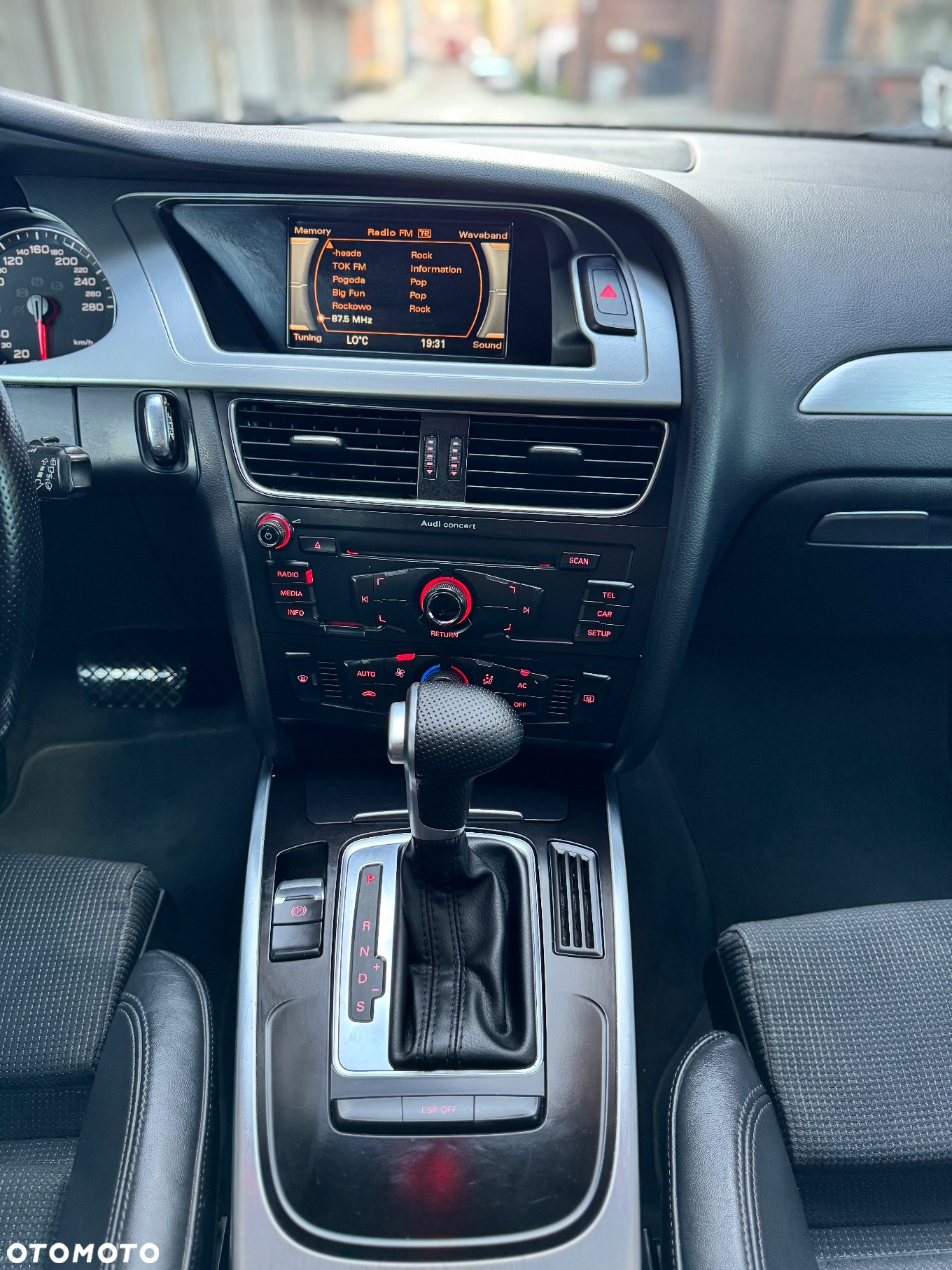 Audi A4 Avant 2.0 TDI Multitronic - 26