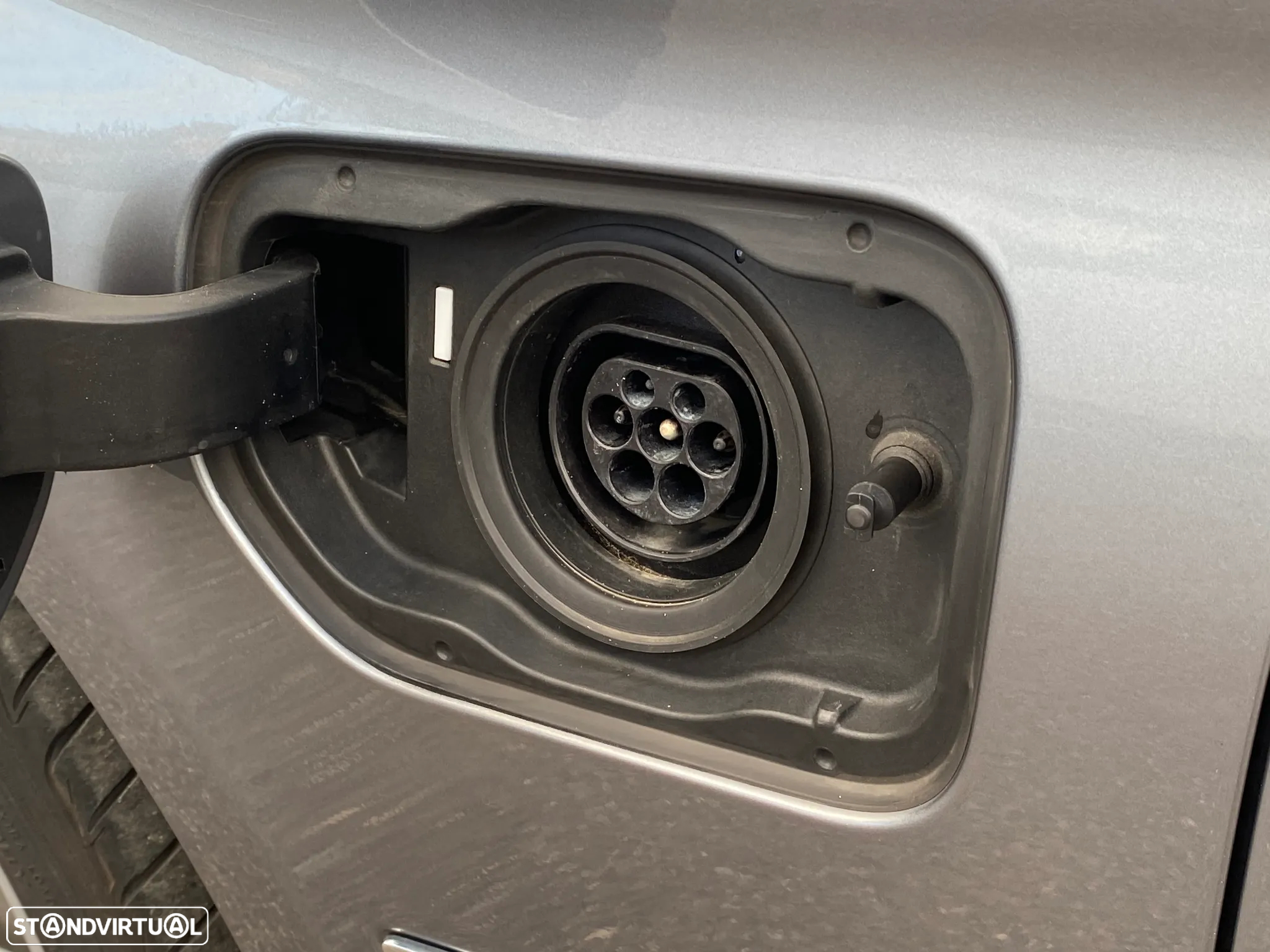 BMW 530 e Line Luxury - 16
