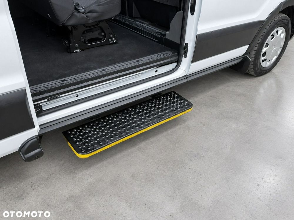 Ford Transit - 11