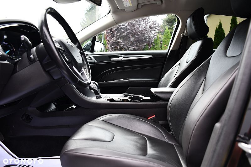 Ford Mondeo 2.0 Hybrid Titanium - 10