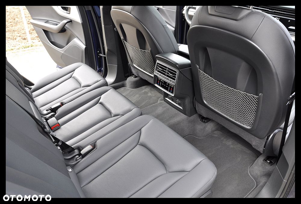 Audi Q7 45 TDI quattro tiptronic S line - 32