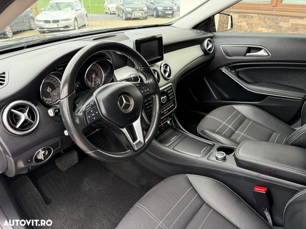 Mercedes-Benz A 45 AMG 4Matic Aut. - 12