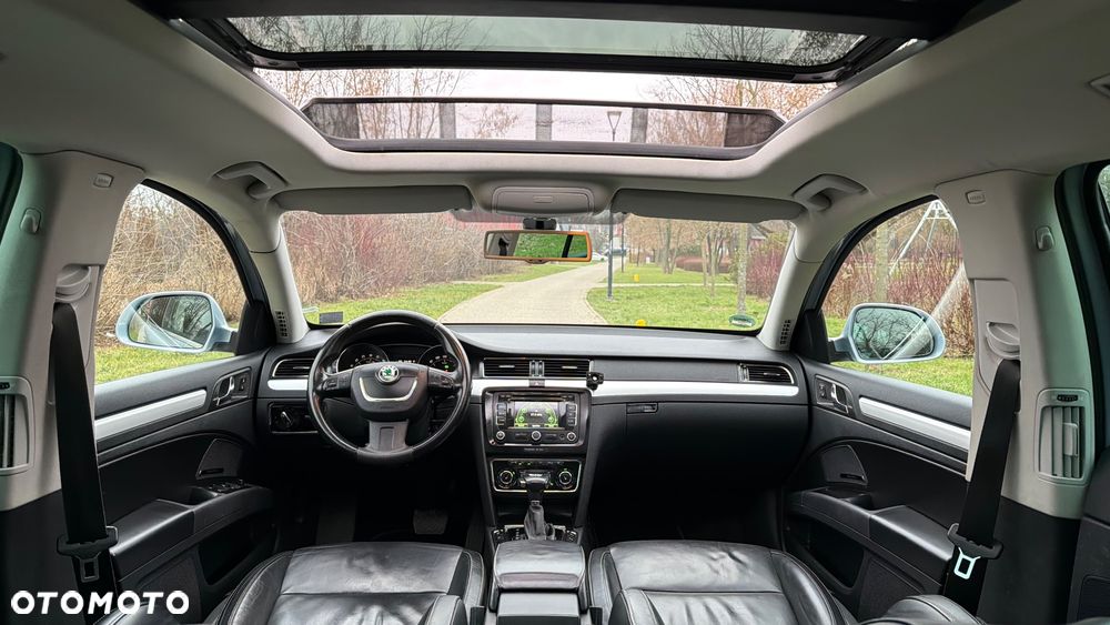 Skoda Superb 2.0 TDI DSG Ambition - 24