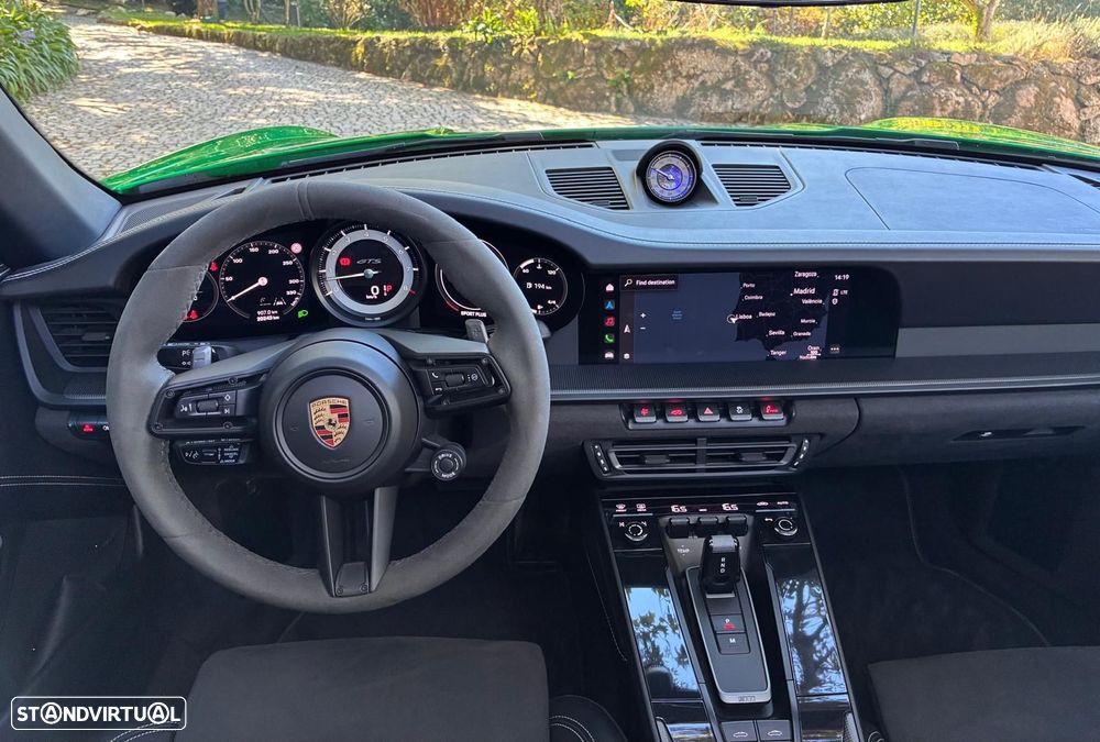 Porsche 911 (992) - 7