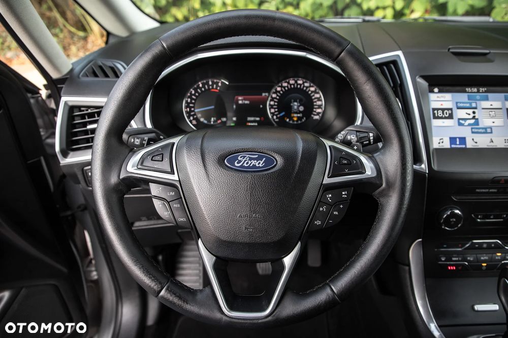 Ford S-Max - 28