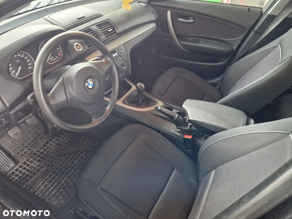 BMW Seria 1 116i - 3