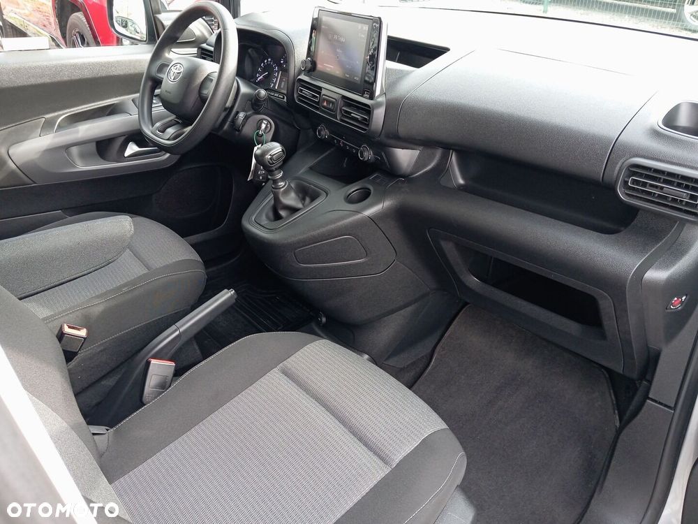 Toyota Proace City Verso 1.5 D-4D Business - 12