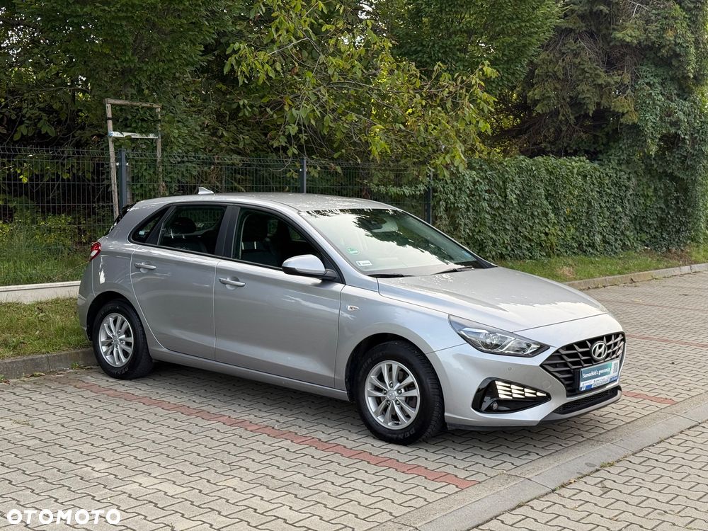 Hyundai i30 1.5 DPI Classic + - 37