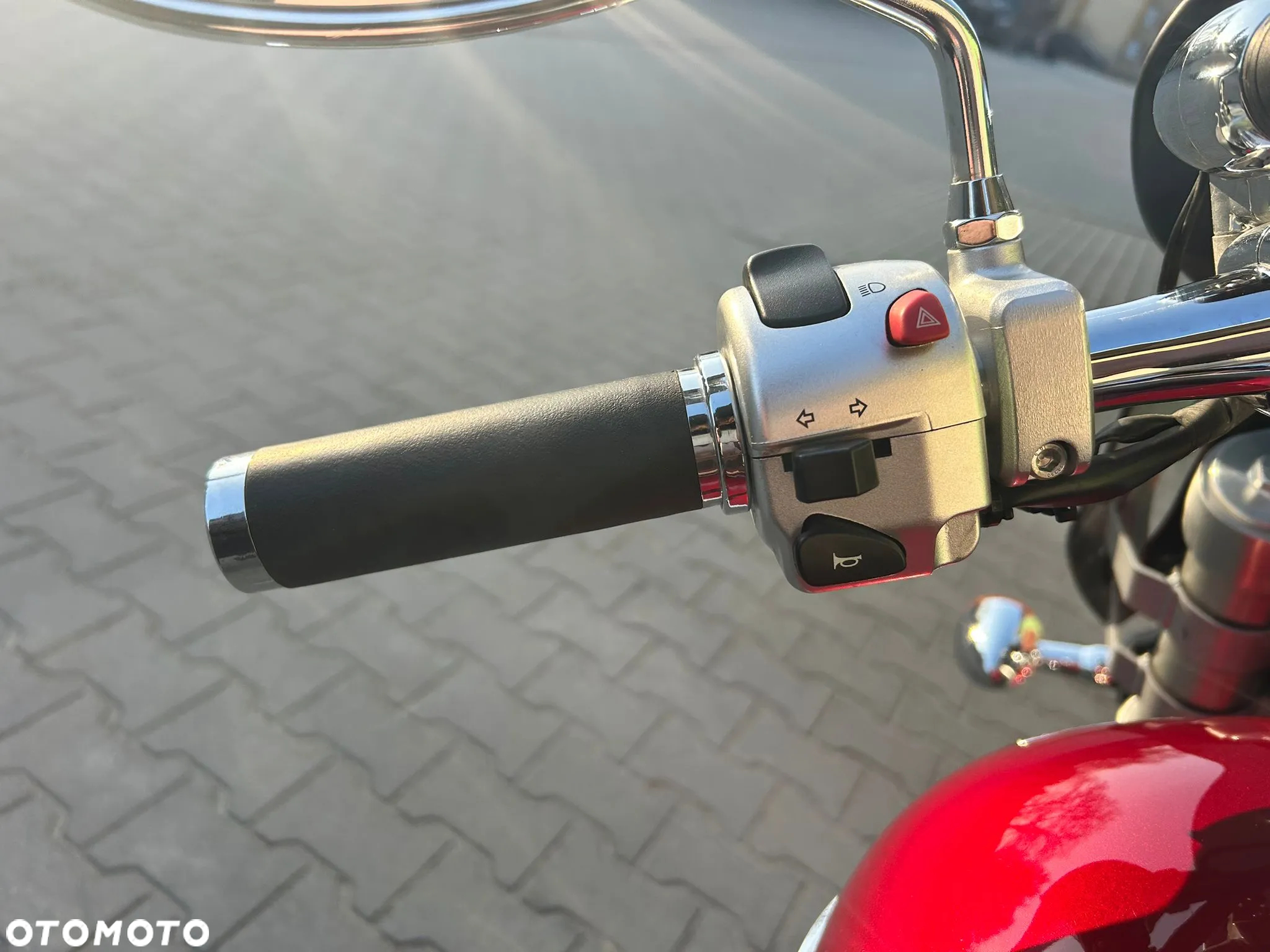 Suzuki Boulevard - 17