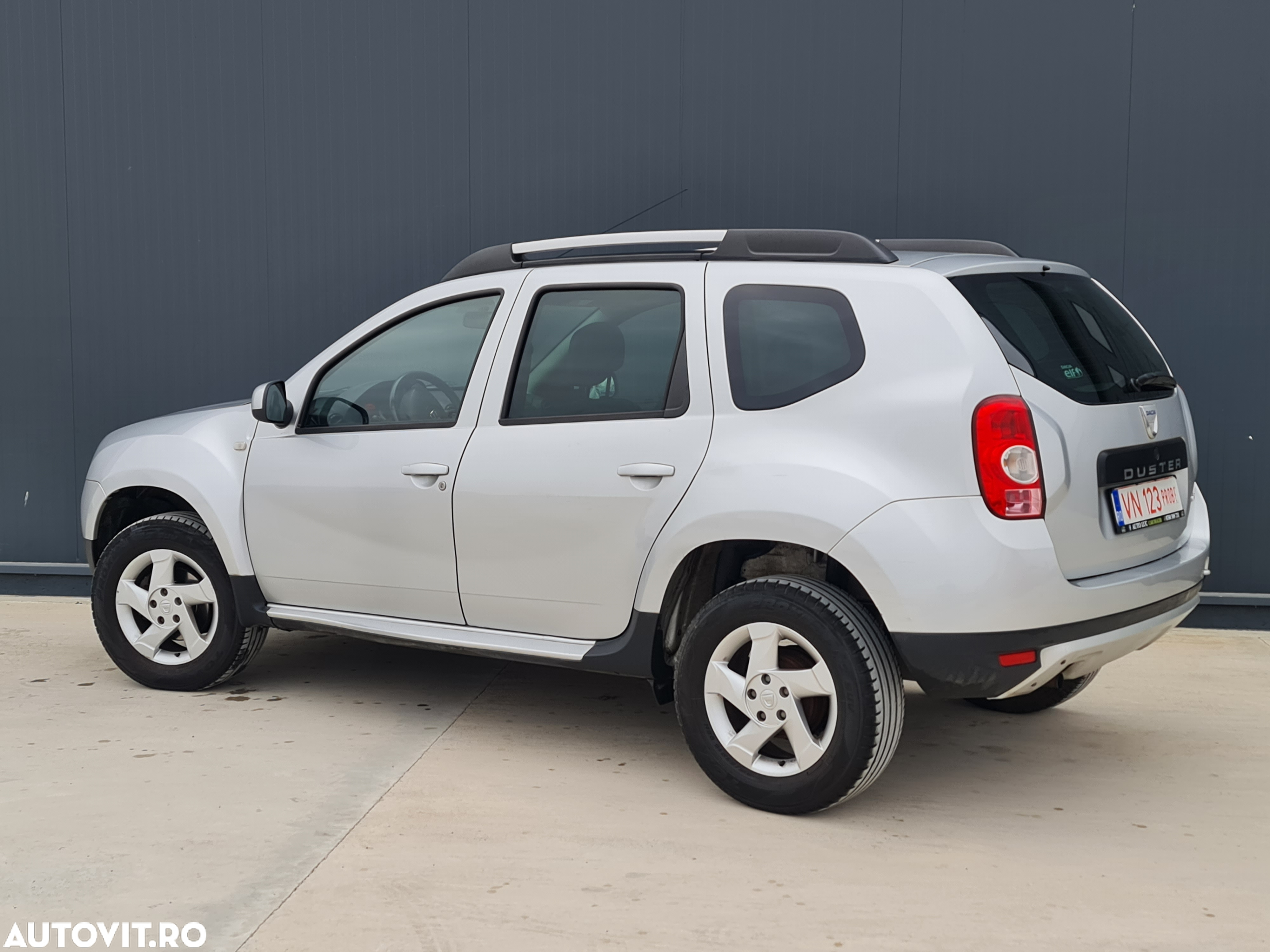 Dacia Duster 1.5 dCi 4x2 Laureate - 3