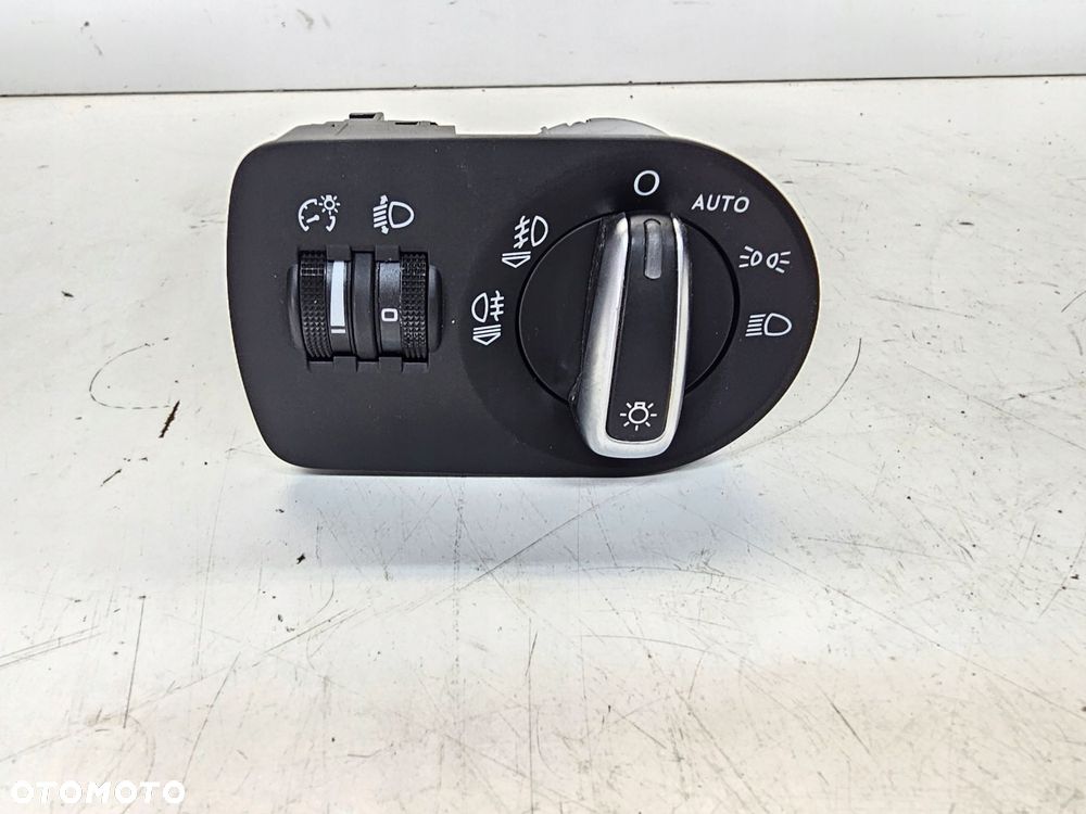WŁĄCZNIK ŚWIATEŁ AUDI A1 8X LIFT 8X2941531M UK - 2