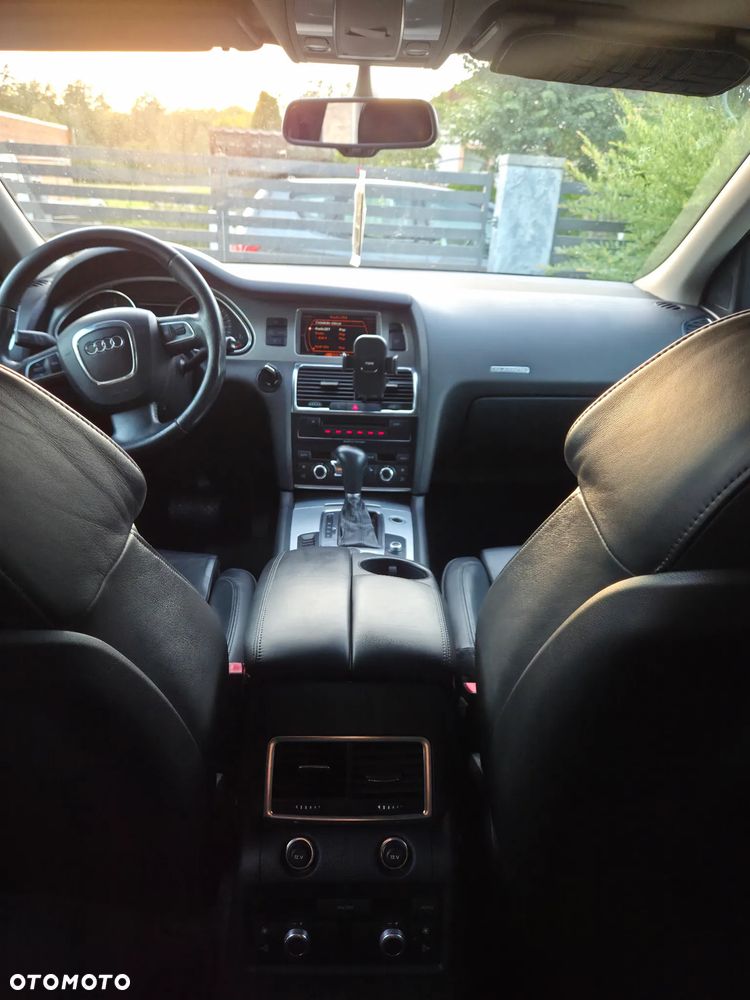 Audi Q7 - 8