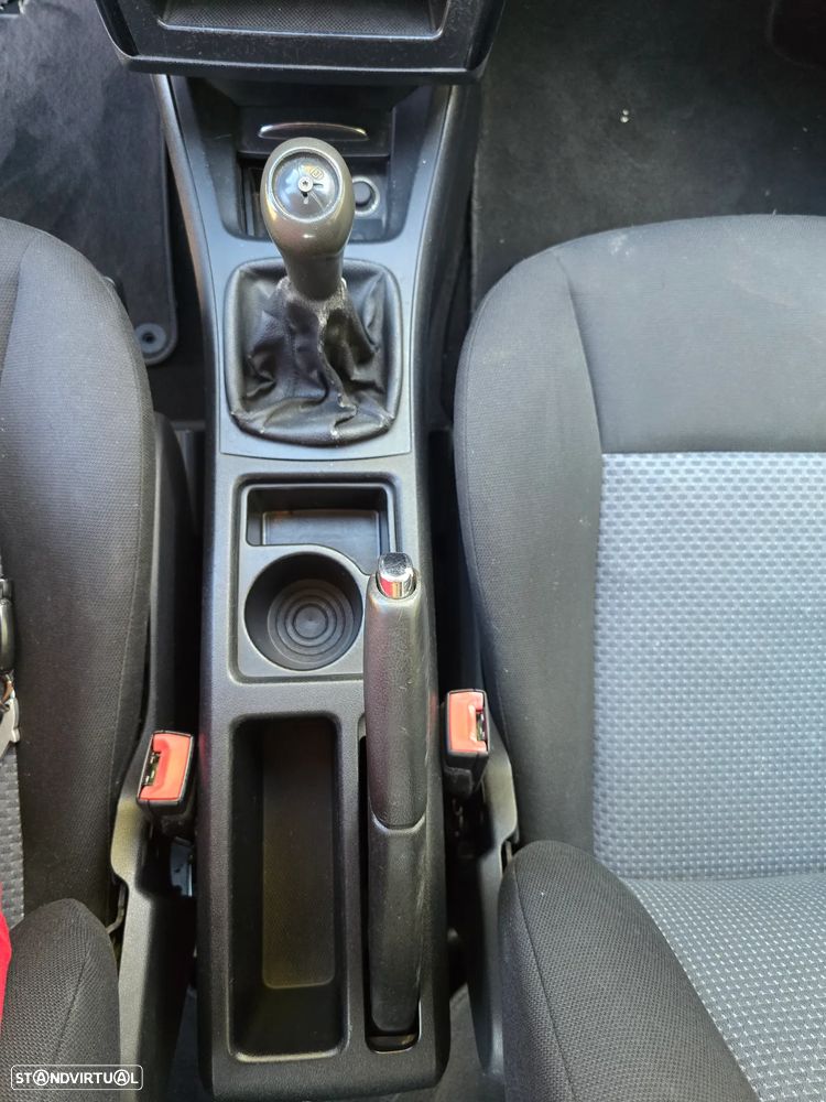 Mercedes-Benz A 150 - 32