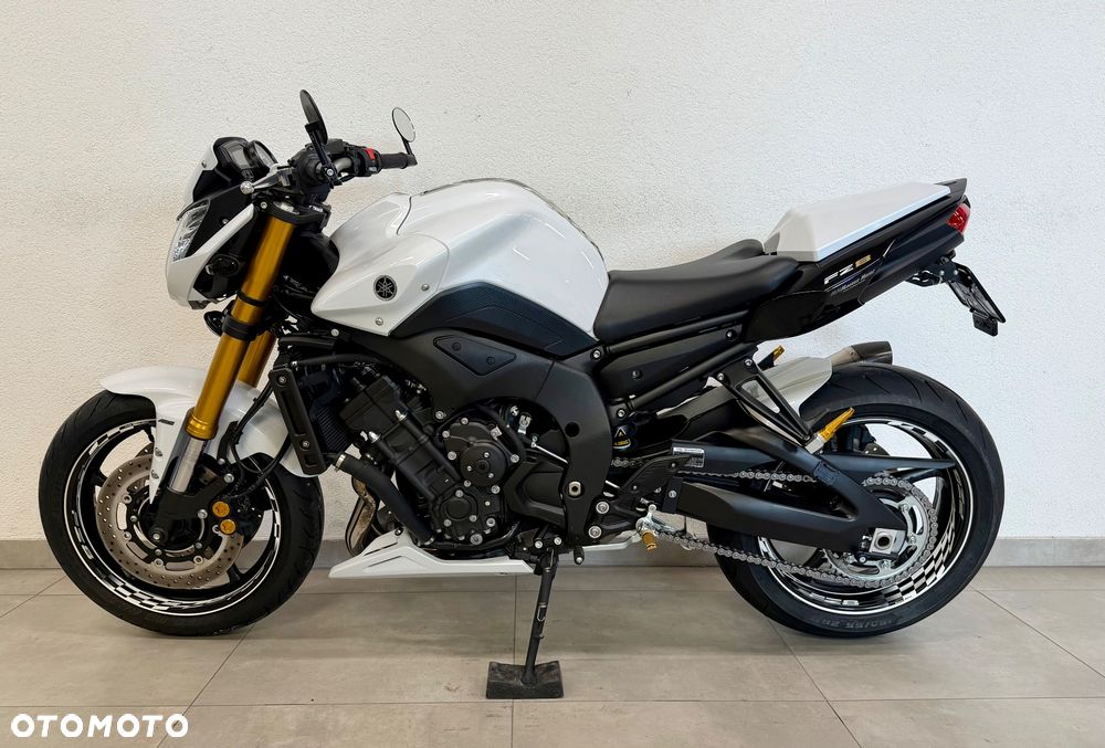 Yamaha FZ8 - 1