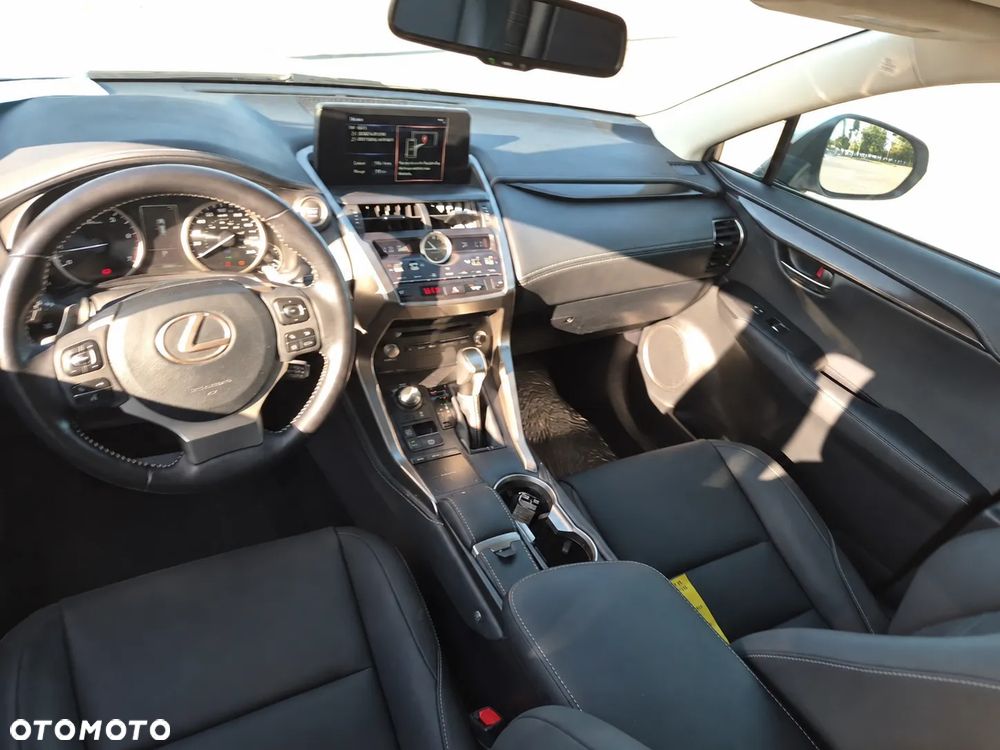 Lexus NX 300 Prestige AWD - 6