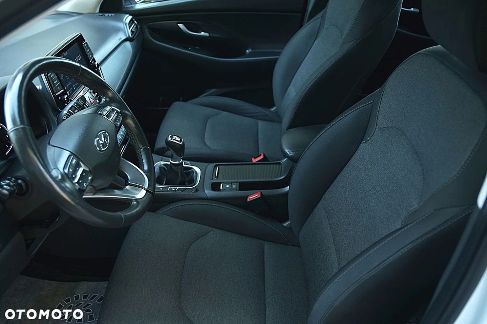 Hyundai i30 1.6 CRDI Passion Plus - 25
