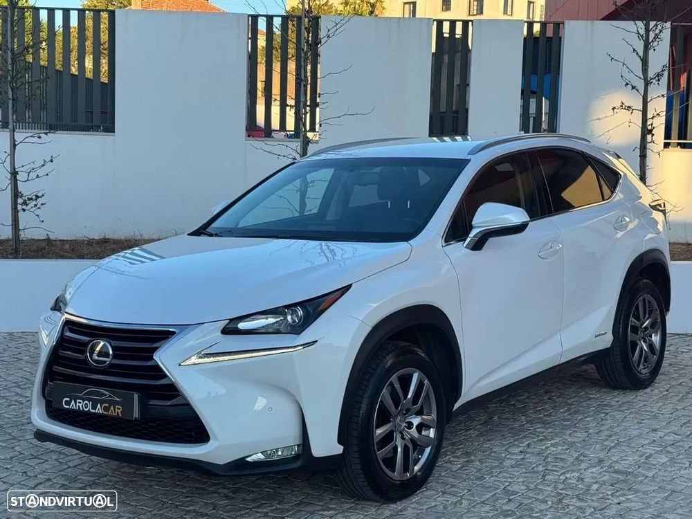 Lexus NX 300h Executive - 4