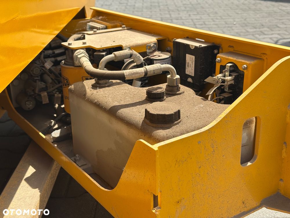 JCB ACCESS S2632E - 14