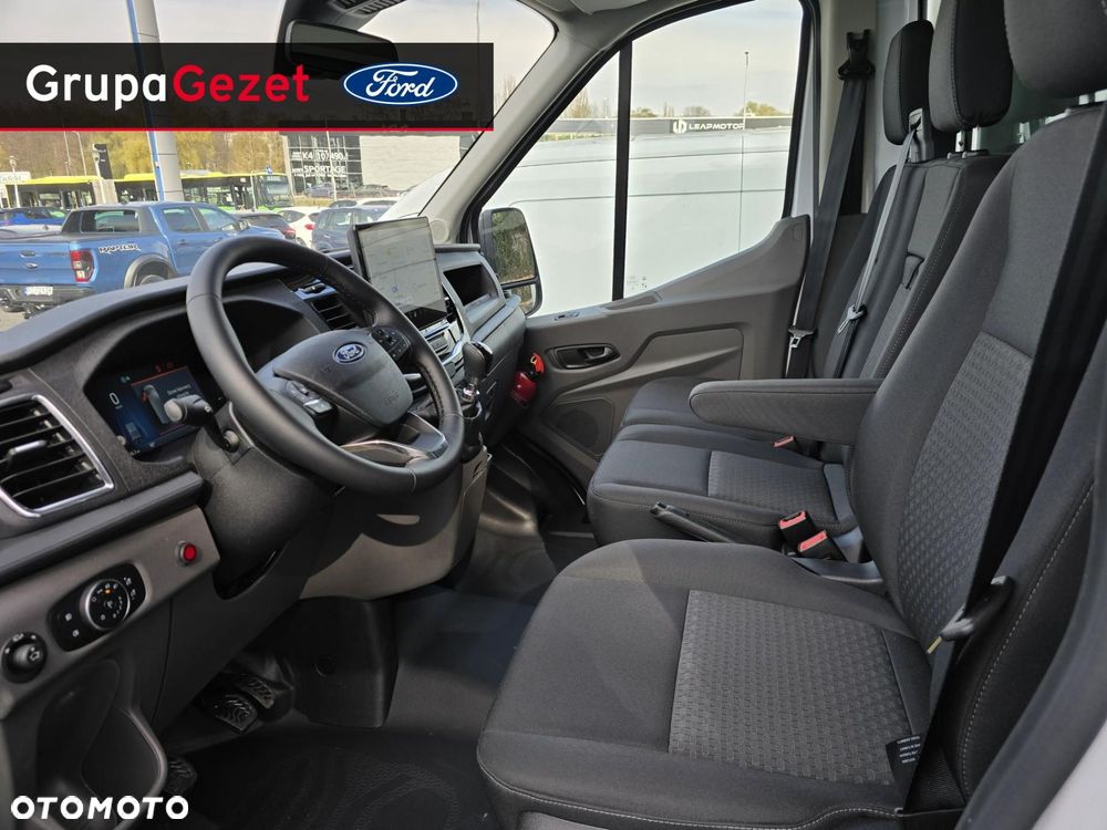 Ford Transit - 13