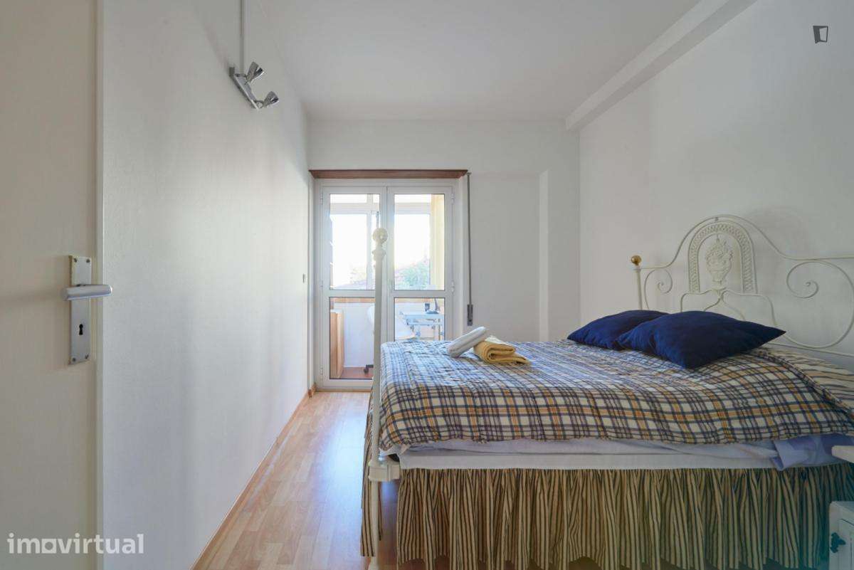 Quarto - localizado em Entrecampos Lisbon - Grande imagem: 5/33