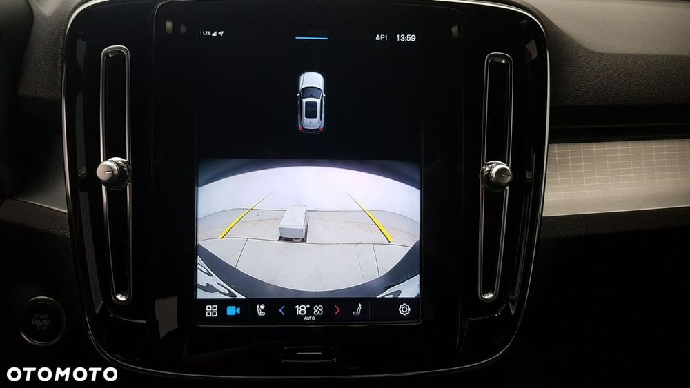 Volvo XC 40 - 23