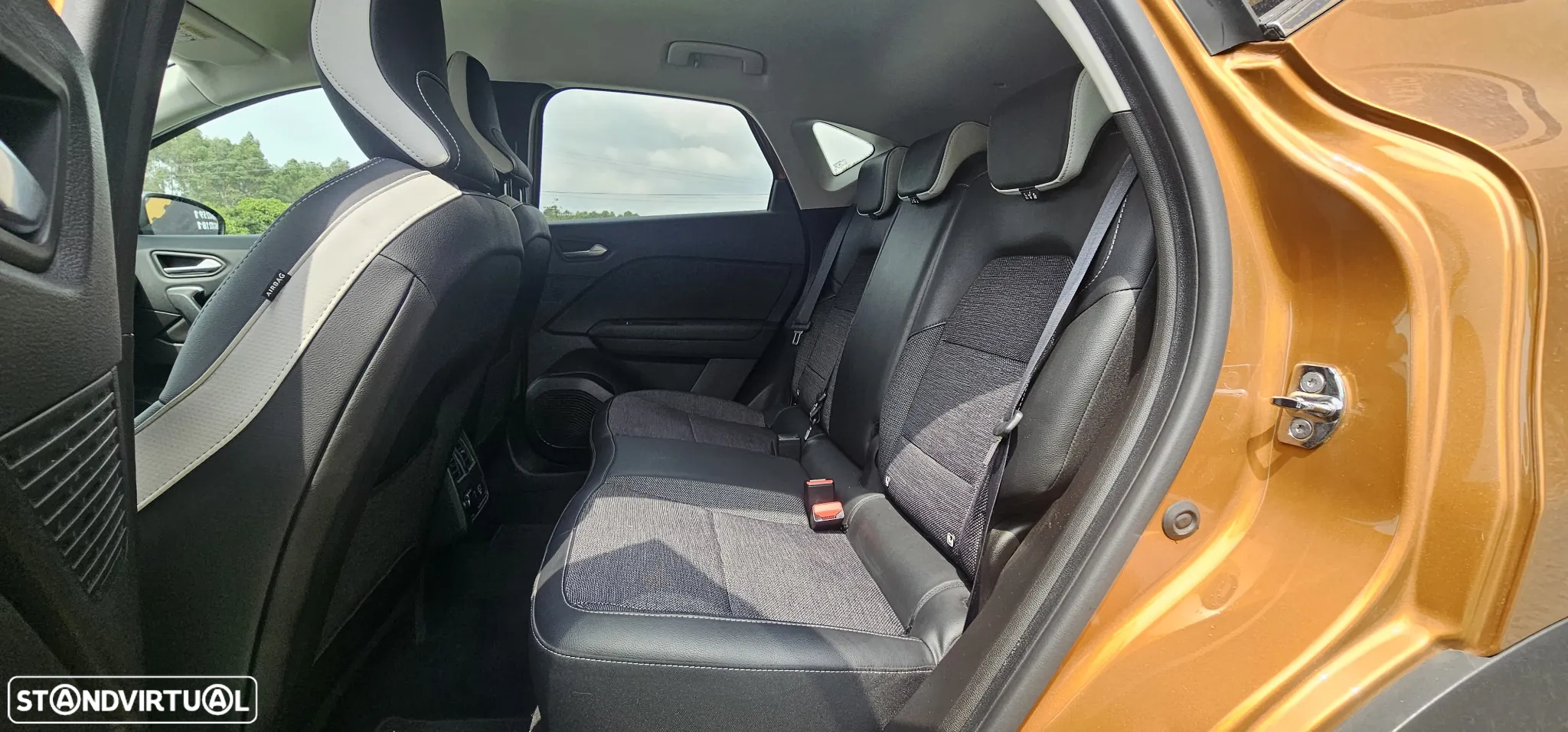 Renault Captur 1.6 E-Tech Plug-In Intens - 22