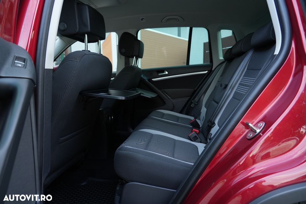 Volkswagen Tiguan 2.0 TDI DPF 4Motion BlueMotion Technology DSG Lounge Track & Style - 14
