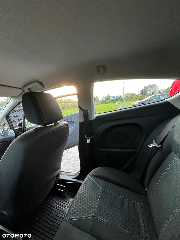 Ford Fiesta 1.4 Ghia - 25