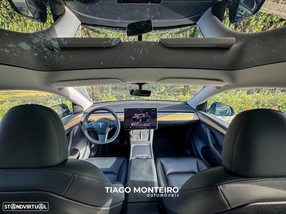 Tesla Model Y Tração Traseira - 45