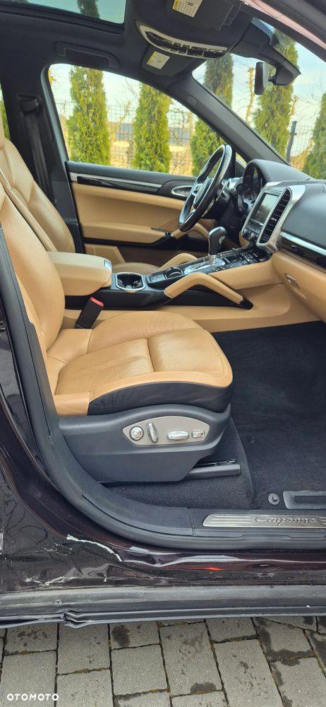 Porsche Cayenne Standard - 17