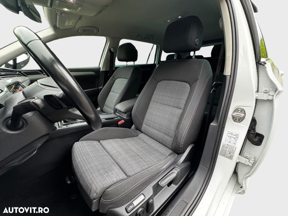 Volkswagen Passat 2.0 TDI SCR DSG Elegance - 4