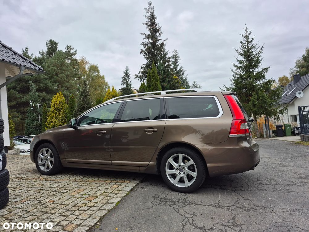 Volvo V70 D4 Geartronic Momentum - 17