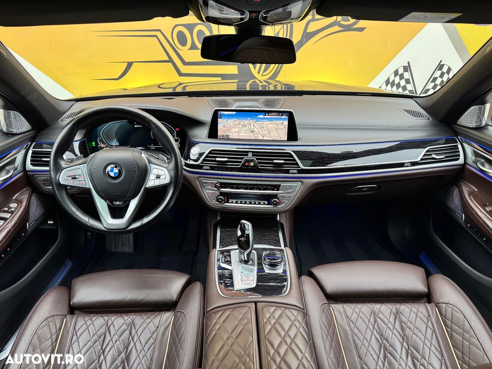 BMW Seria 7 745e - 5