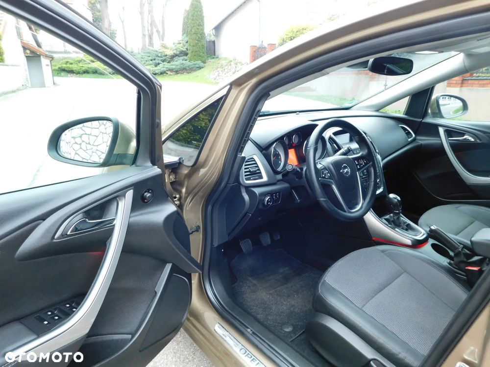 Opel Astra 1.4 Turbo Cosmo - 15