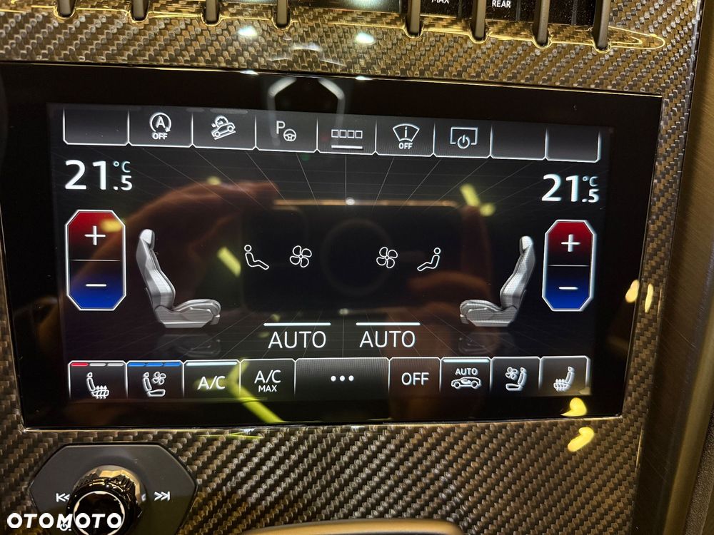 Lamborghini Urus - 14