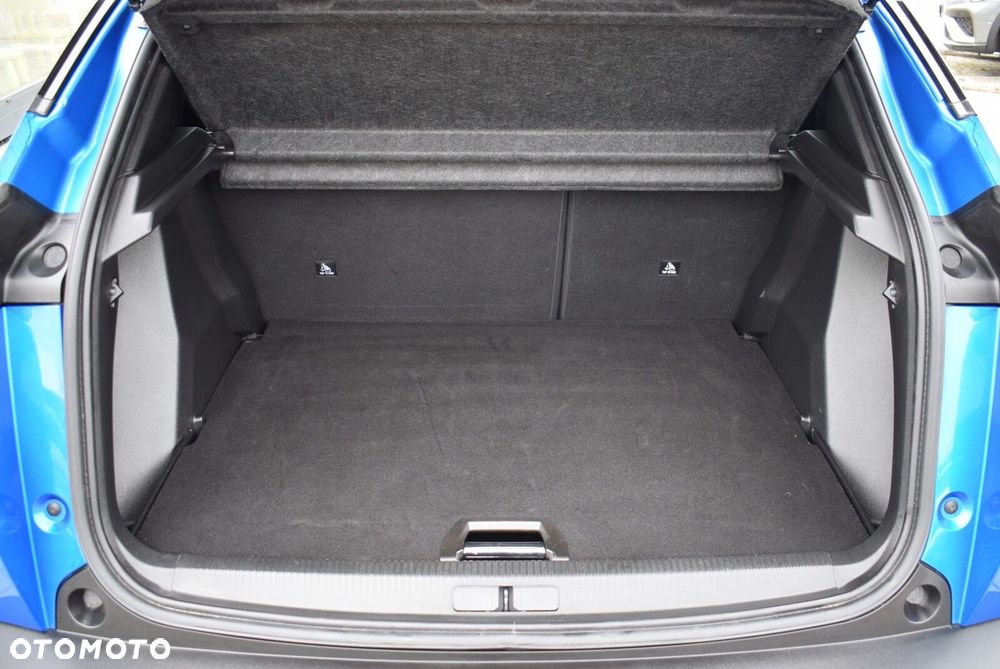 Peugeot 2008 1.2 PureTech Allure S&S EAT8 - 26