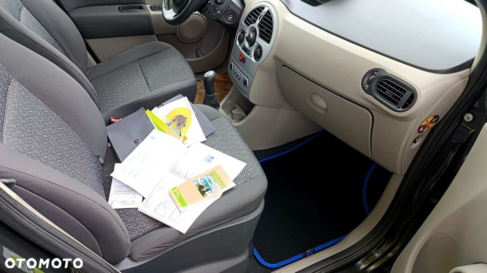 Renault Modus - 10