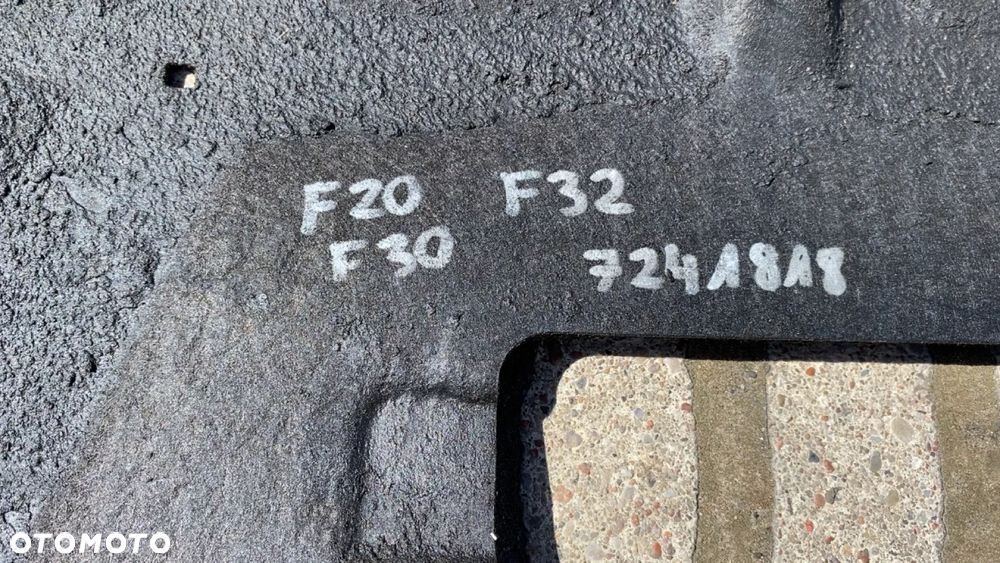 BMW F20 F30 F32 OSŁONA SILNIKA XD XDRIVE 7241818 LEKKO USZKODZONA - 4